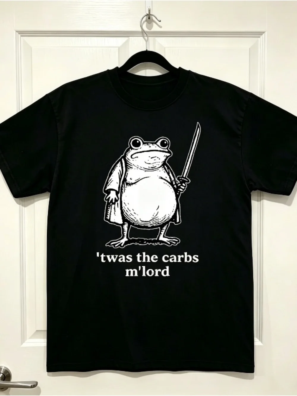 Twas the cargo m'lord sword wielding chubby frog retro black T-shirt
